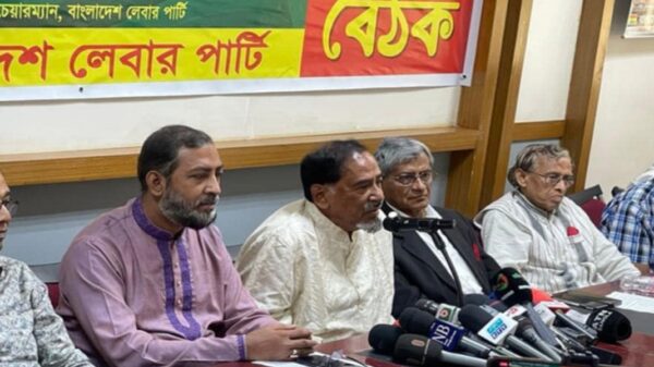 ড. ইউনূসের টিম সিলেকশন ঠিক হয়নি : মেজর হাফিজ