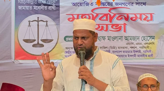 ট্রাক দাঁড় করিয়ে আগে চাঁদা নিত ৩০ টাকা, এখন নিচ্ছে ১০০ টাকা