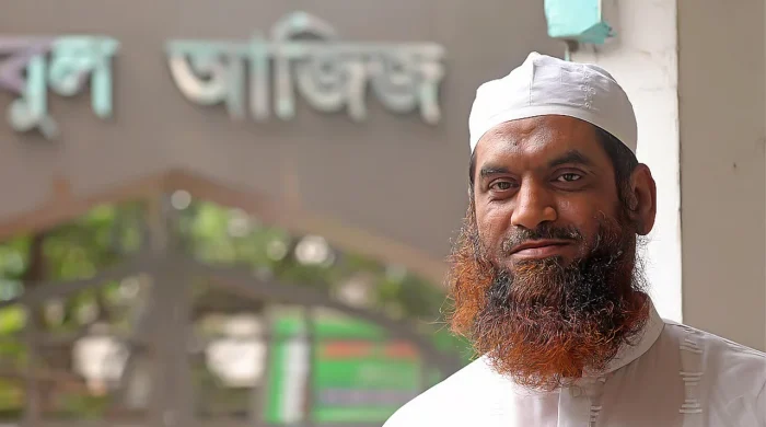 মামুনুল হক কি রাজনৈতিক আদর্শ থেকে চিরতরে বিচ্যুত হলেন!