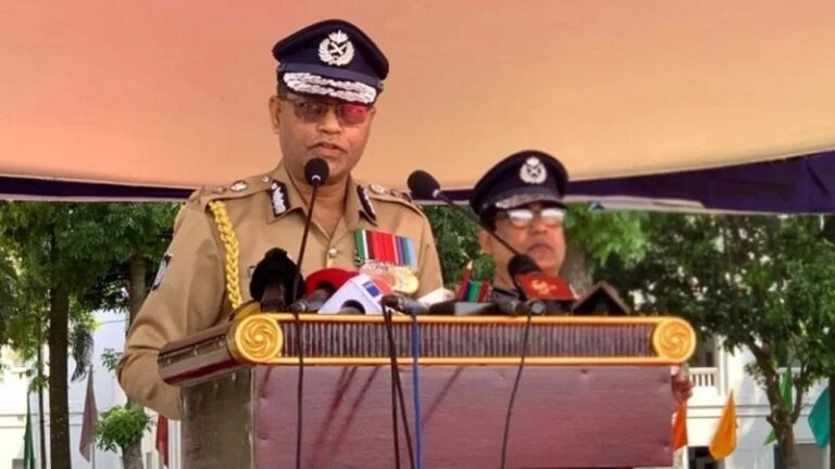 জনগণকে সঙ্গে নিয়ে অপরাধ দমনের নির্দেশ আইজিপির: পুলিশ সদর দপ্তরে ত্রৈমাসিক সম্মেলন