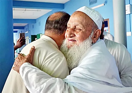 ফটিকছড়িতে হেফাজত আমীরের সঙ্গে প্রধানমন্ত্রীর সাক্ষাৎ, ৯ দফা দাবি পেশ