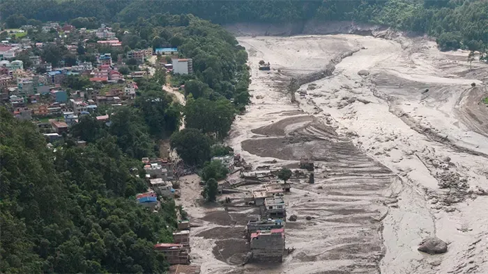 নেপালে আকস্মিক বন্যায় মৃতের সংখ্যা বেড়ে ৩৩২, আট শতাধিক মানুষ নিখোঁজ