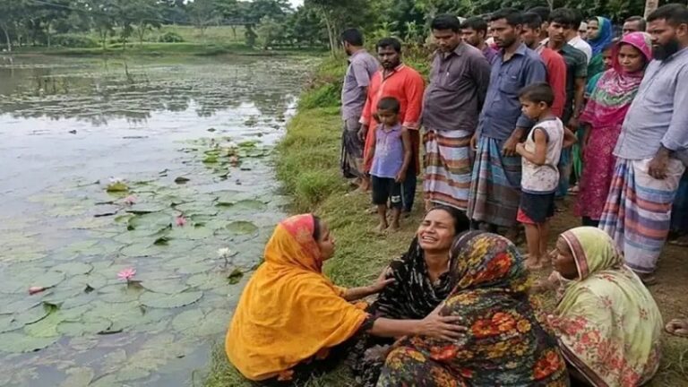 যশোরে শাপলা তুলতে গিয়ে পানিতে ডুবে দুই শিশুর মর্মান্তিক মৃত্যু