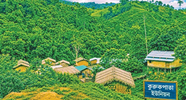 ডিজিটাল যুগেও অন্ধকারে বান্দরবানের আলীকদমের দুর্গম কুরুকপাতা ইউনিয়ন
