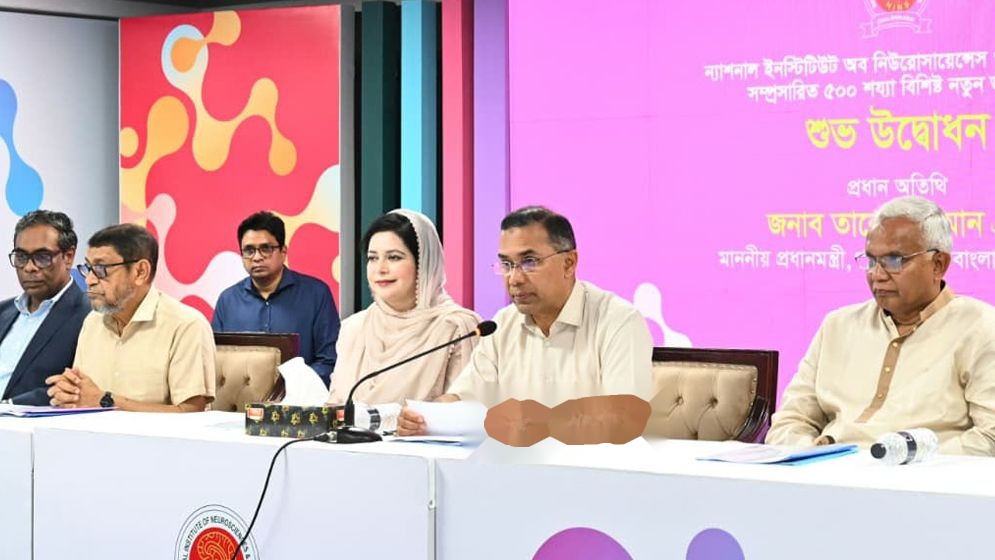 প্রেক্ষাপট: বিদেশে যেতে না হয় এমন চিকিৎসা ব্যবস্থা গড়তে চাই: প্রধানমন্ত্রী