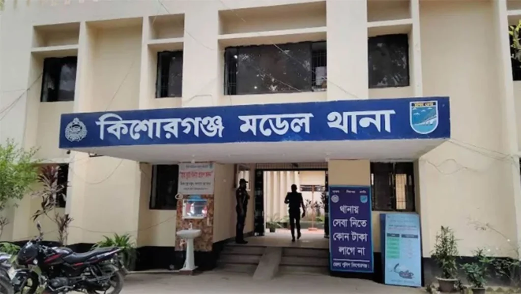 নীলফামারীতে সাপে কাটা যুবককে ঝাড়ফুঁকে বাঁচানোর চেষ্টা, এলাকায় চাঞ্চল্য