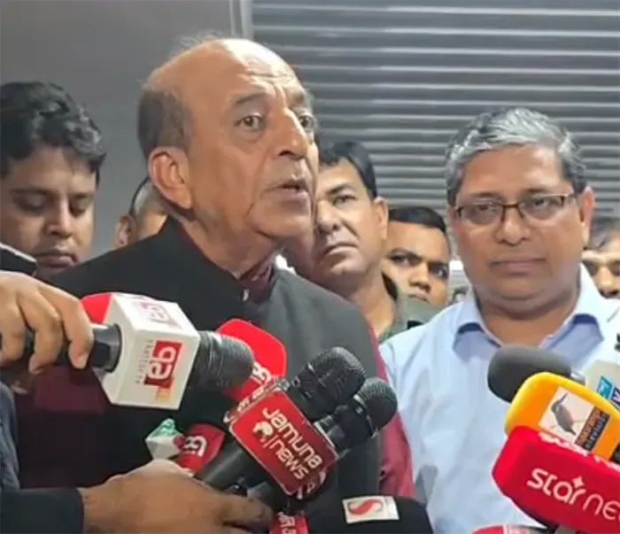 বাংলাদেশের অভ্যন্তরীণ রাজনীতি নিয়ে মন্তব্য করতে চান না ভারতীয় হাইকমিশনার দীনেশ ত্রিবেদী