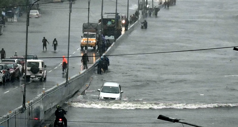 ভারতে প্রবল বর্ষণ ও বন্যায় প্রাণহানি ৫৬ জনের
