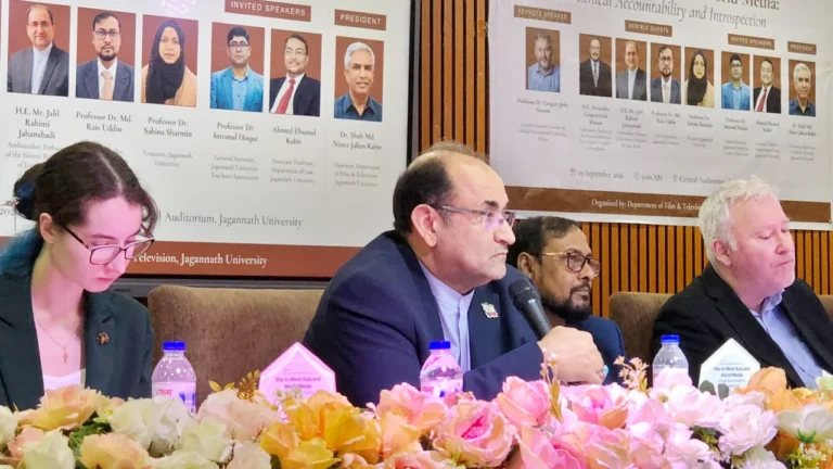 পশ্চিমা গণমাধ্যম যুদ্ধের বয়ান বিকৃত করছে: ইরানি রাষ্ট্রদূত