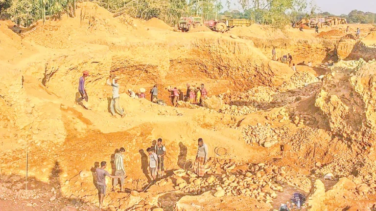দেড় দশকে অর্ধেক টিলা হারিয়ে বিবর্ণ সিলেট
