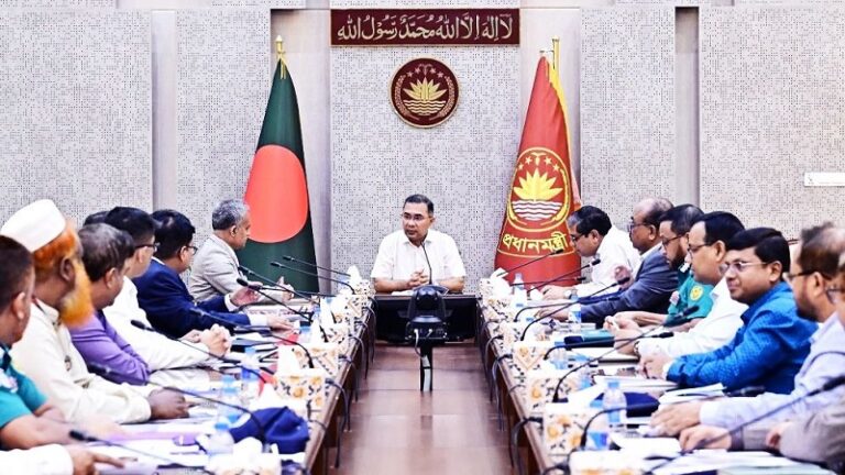 ঢাকার গণপরিবহন ব্যবস্থাপনা নিয়ে প্রধানমন্ত্রীর উচ্চপর্যায়ের বৈঠক