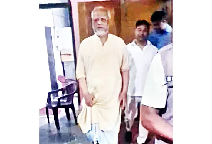 বিমানবন্দরে বিশৃঙ্খলা ও লাঞ্ছনার অভিযোগে জামায়াত নেতা আখতারুজ্জামান