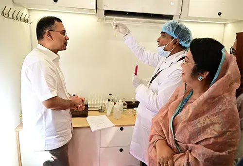 নিরাপদ খাদ্য নিশ্চিতে ভ্রাম্যমাণ ল্যাব পরিদর্শন প্রধানমন্ত্রীর