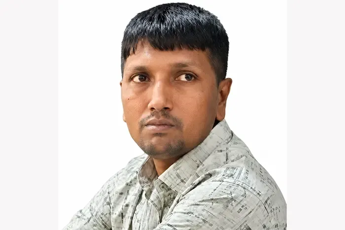 খালুকে বাবা সাজিয়ে মুক্তিযোদ্ধা কোটায় চাকরি: শিক্ষক বরখাস্ত