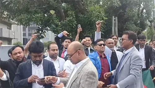জাপানে প্রধানমন্ত্রী তারেক রহমানকে স্বাগত জানিয়ে বিএনপি নেতাকর্মীদের সমাবেশ