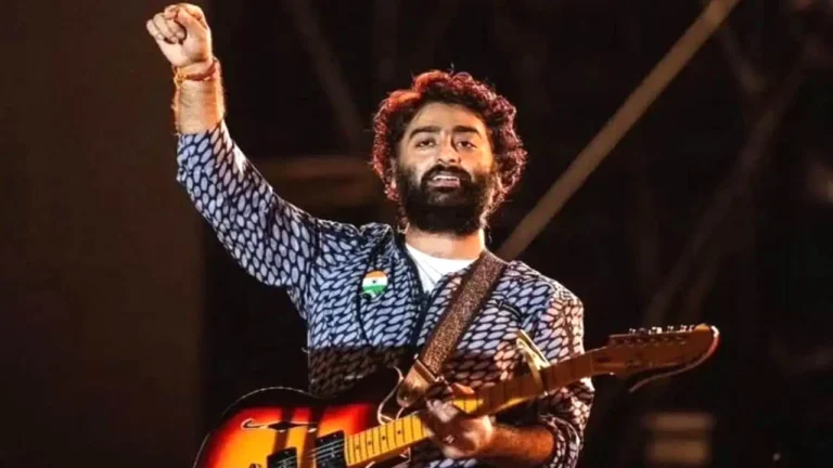 ‘গেরুয়ার ভয়ে করি গেরুয়ার জয়গান’, অরিজিতের পোস্ট ঘিরে তোলপাড়