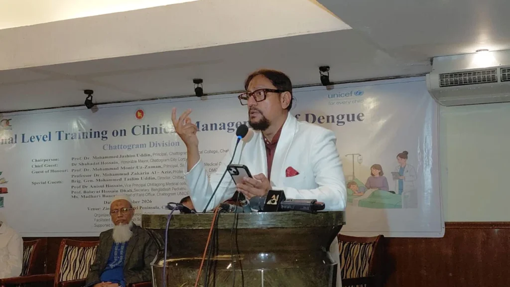 ডেঙ্গু প্রতিরোধে ডাব খাওয়া কমানোর পরামর্শ চসিক মেয়রের