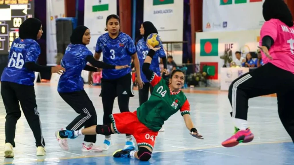 আইএইচএফ নেশন্স ট্রফির ফাইনালে ভারত-বাংলাদেশ লড়াই