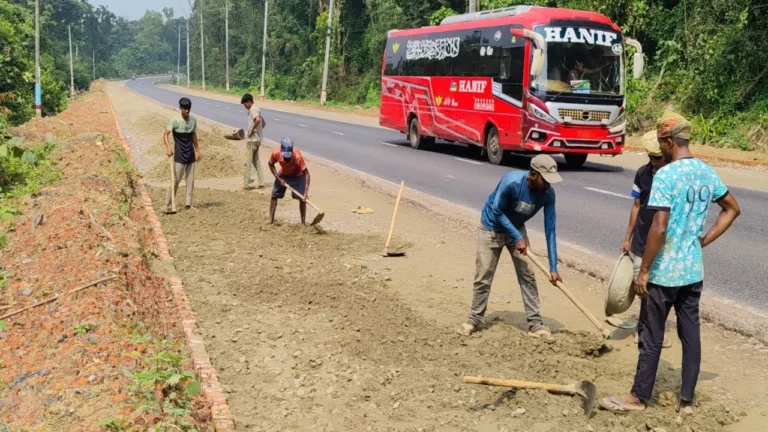 চট্টগ্রাম-কক্সবাজার মহাসড়ক প্রশস্তকরণে ঝুঁকিপূর্ণ বাঁক ও দুর্ঘটনা কমার আশা