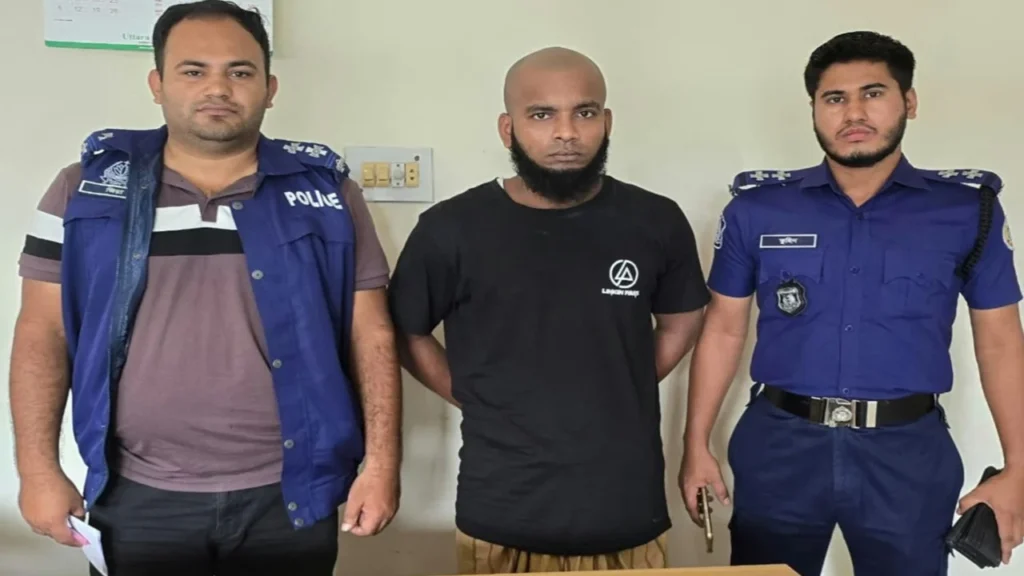 ভোলায় দেশীয় অস্ত্রসহ মাদক কারবারি গ্রেপ্তার